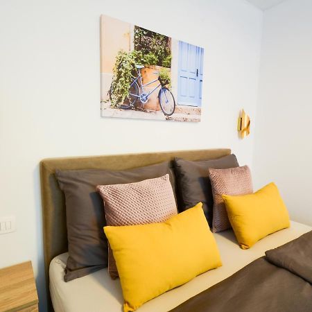 Apartment Grey&Yellow Zadar Exterior photo